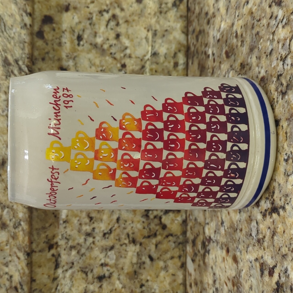 Munchen Oktoberfest Stein Mug Signed Rosa Juchniewicz One Liter Vintage 1987
